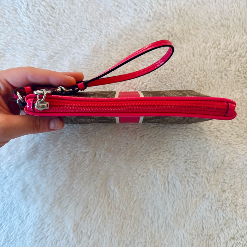 Coach Corner Zip Wristlet in Signature Canvas with Stripe - Picture 11 of 12